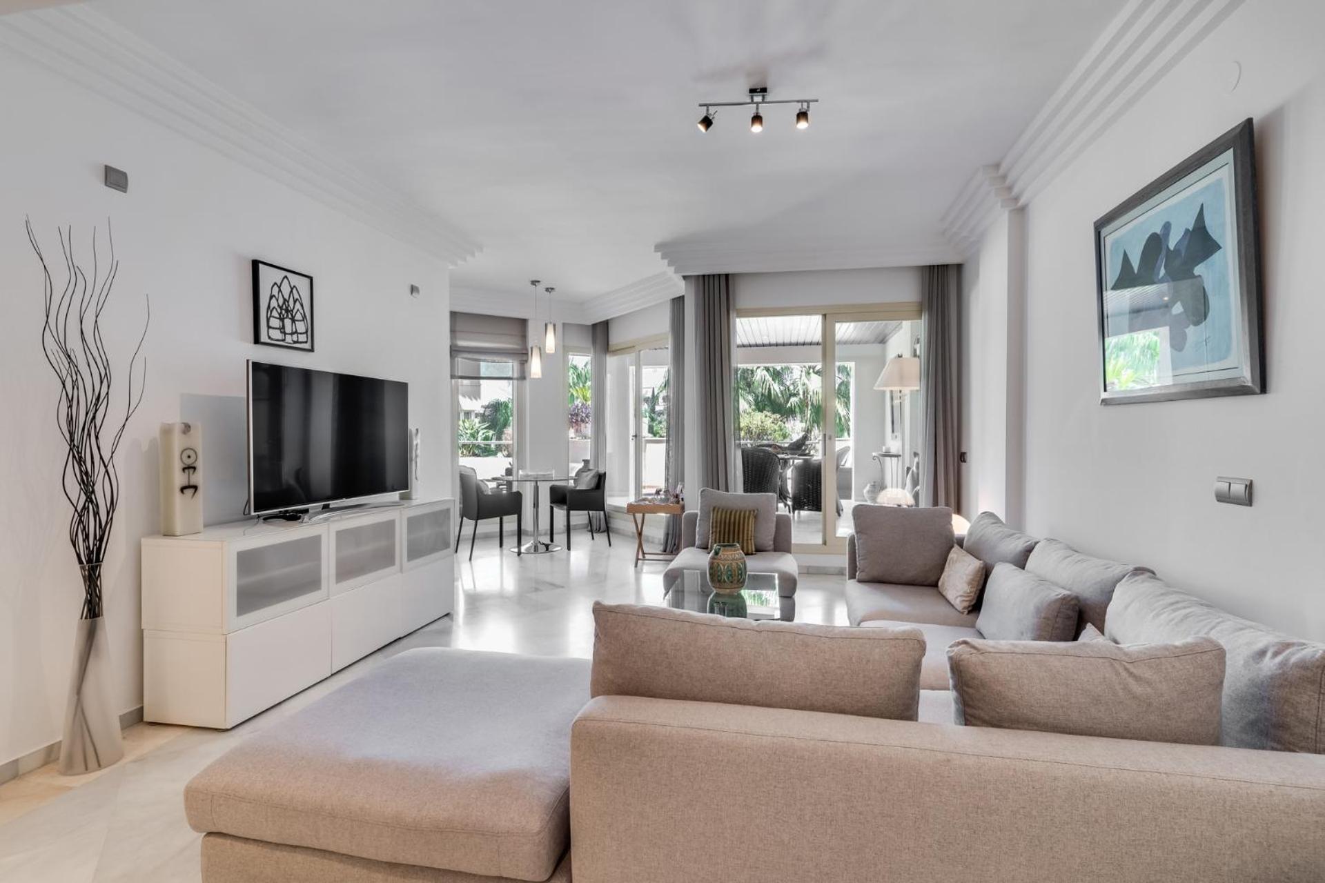 Molo Residences Boutique Apartments & Spa Marbella Buitenkant foto