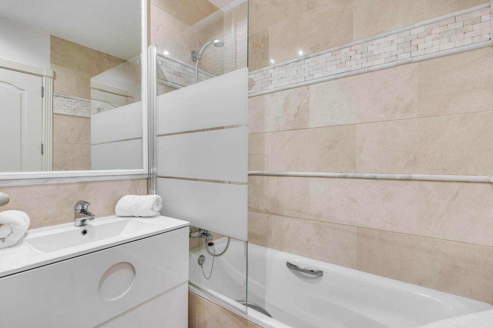 Molo Residences Boutique Apartments & Spa Marbella Buitenkant foto
