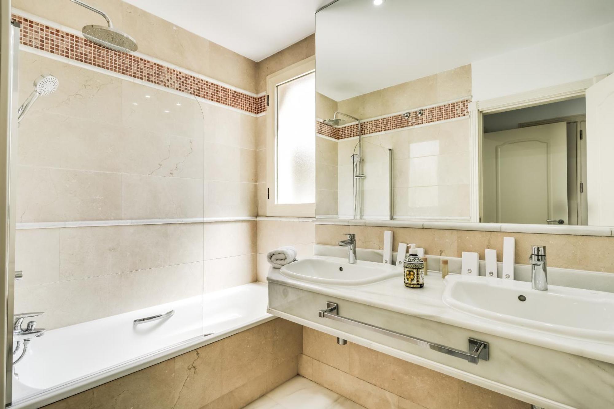 Molo Residences Boutique Apartments & Spa Marbella Buitenkant foto