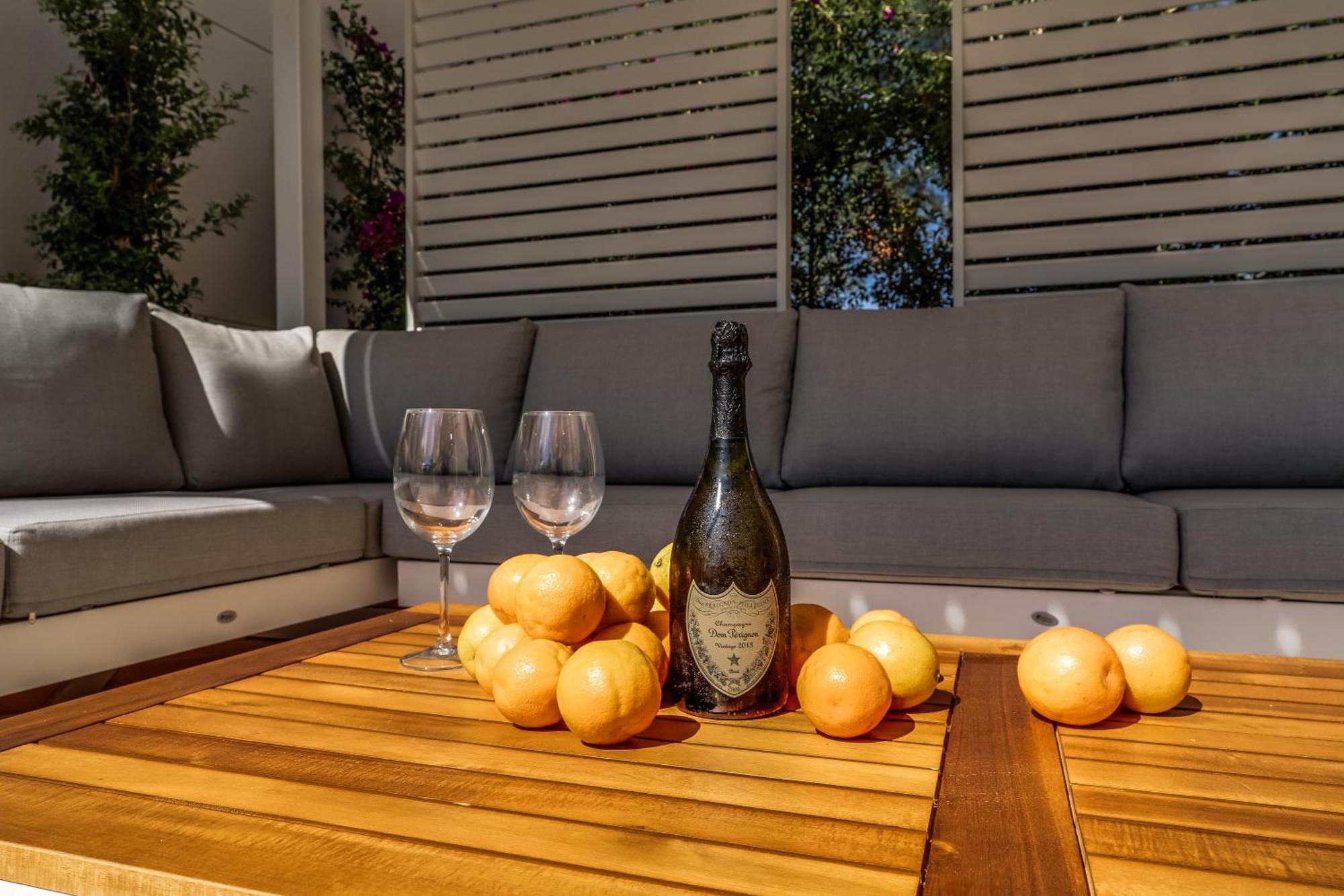 Molo Residences Boutique Apartments & Spa Marbella Buitenkant foto