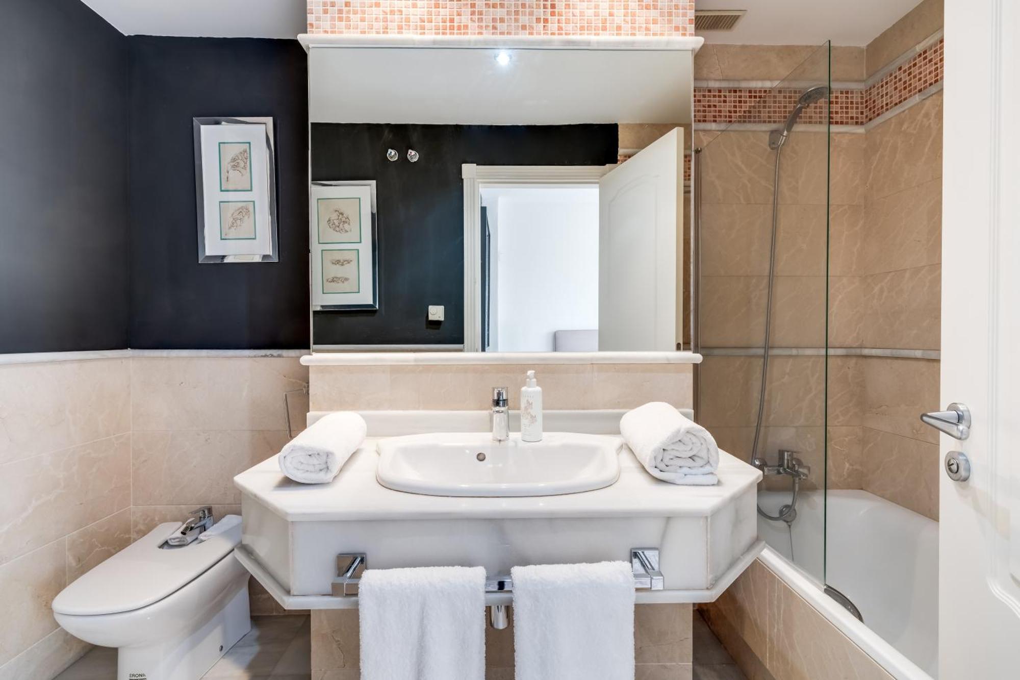 Molo Residences Boutique Apartments & Spa Marbella Buitenkant foto
